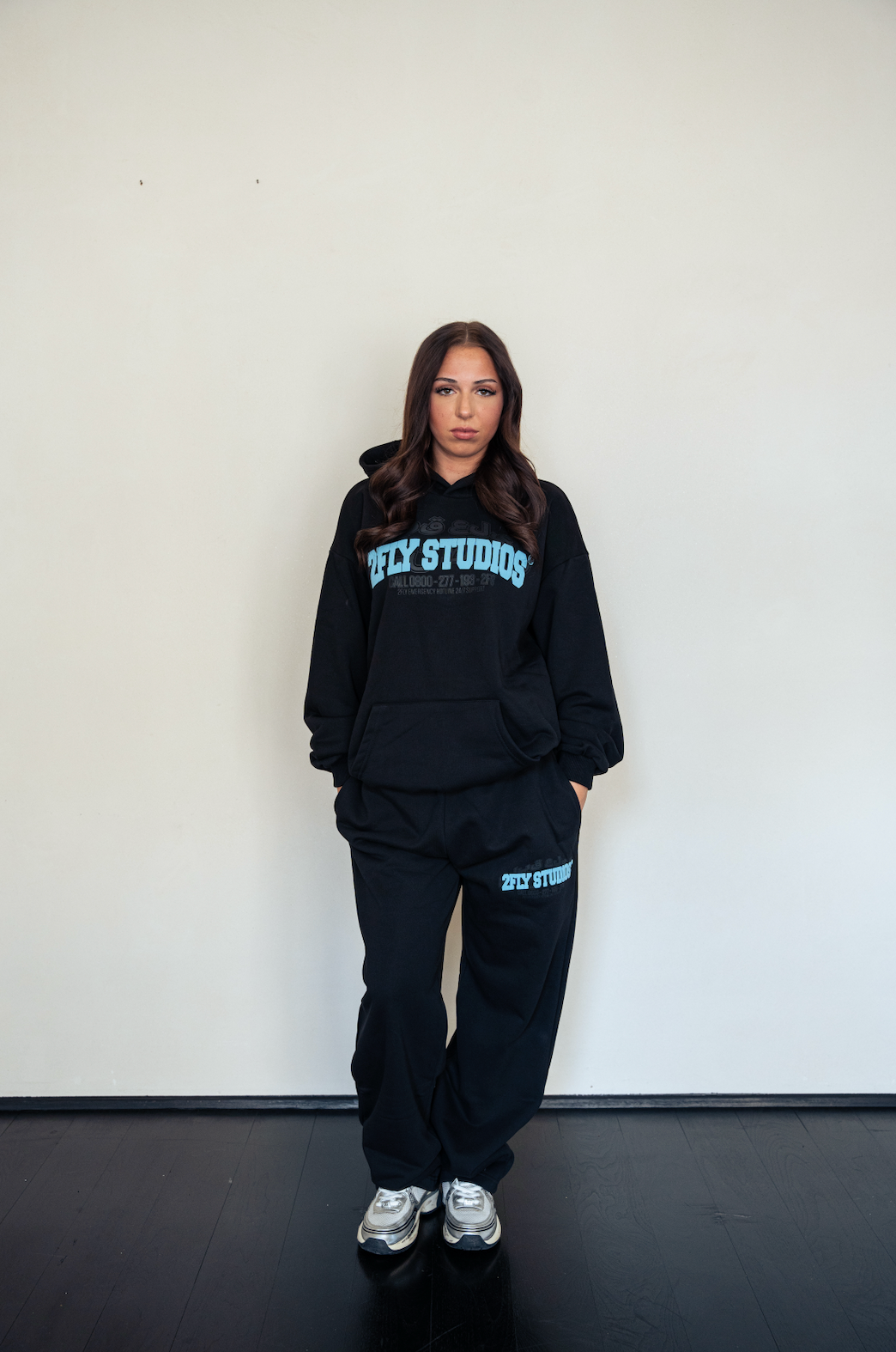 ARABIC HOTLINES HOODIE BLACK