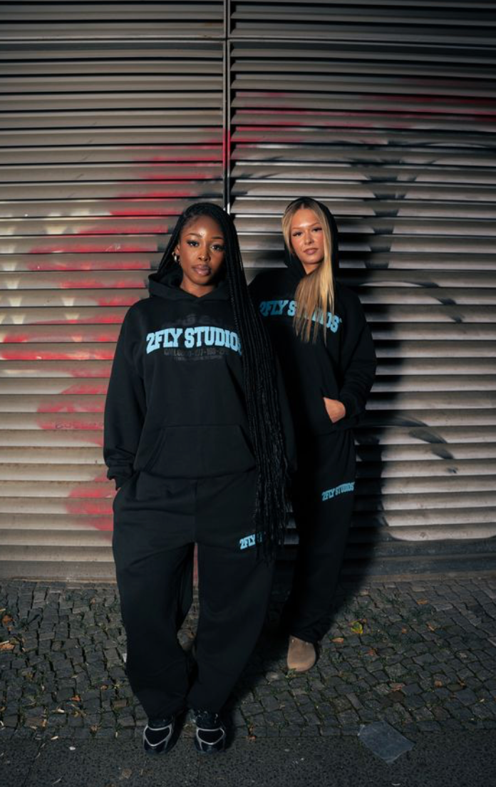 ARABIC HOTLINES HOODIE BLACK